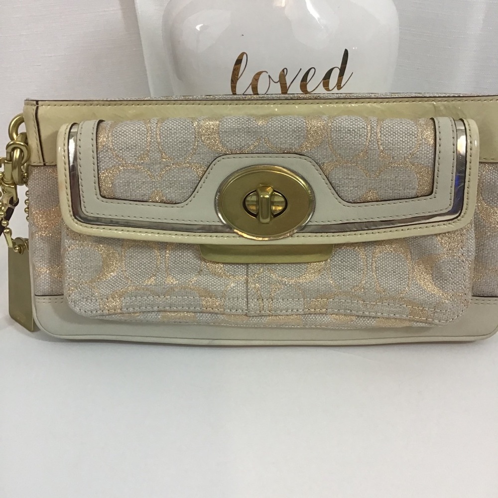 COACH beige / cream /gold wristlet / clutch - Picture 4 of 11